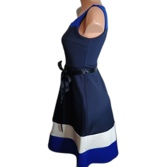 Kate & Lily Women's Elegant Navy Blue and White Sleeveless Dress Size 4 - Picture 3 of 4